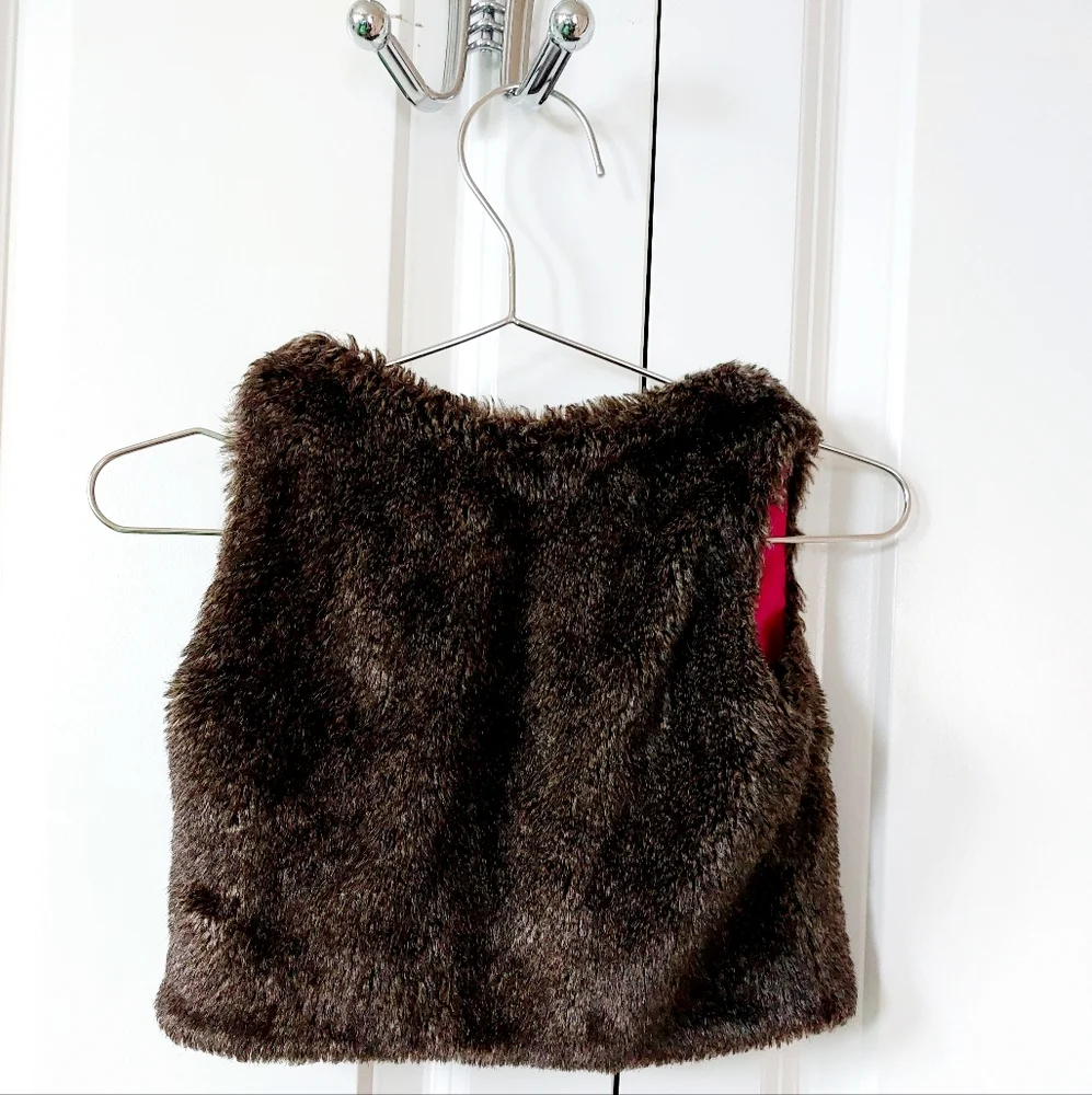 Brown Faux Fur Vest size 18-24 months Old Navy Autumn‎ Winter